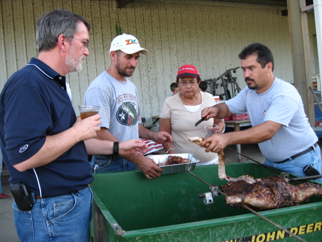 617x456 pixels (134K)